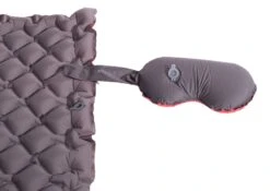 Exped Pillow Pump Kissen -Outdoor-Ausrüstung pillow pump on mat 7640120117368